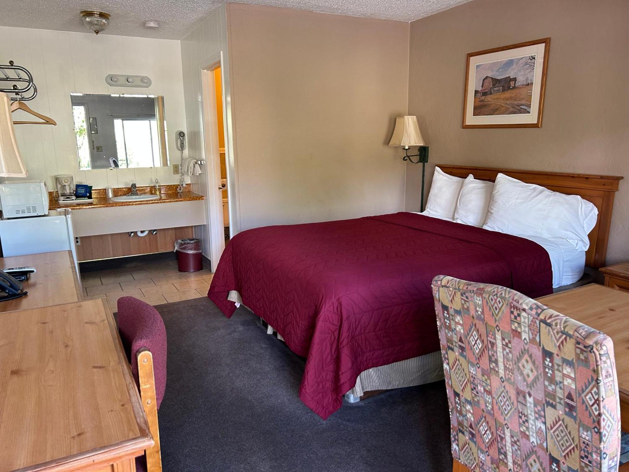 Redwood Arms Motel Paonia Bagian luar foto